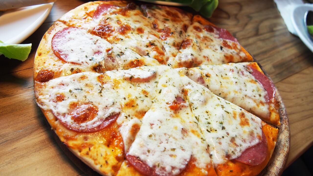 Montar pizzaria: Descubra a forma mais econômica
