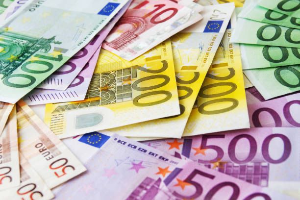 Sites que pagam em Euros -?50 EUROS POR DIA?