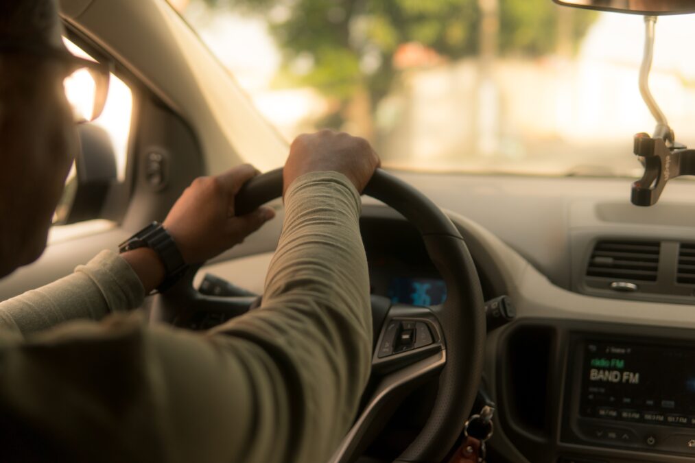 Qual porcentagem a Uber cobra dos motoristas 