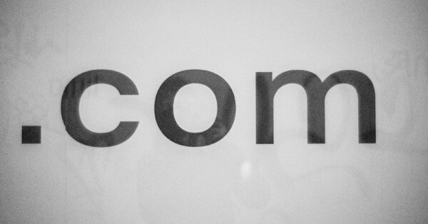 Domínio próprio vs subdomínio grátis