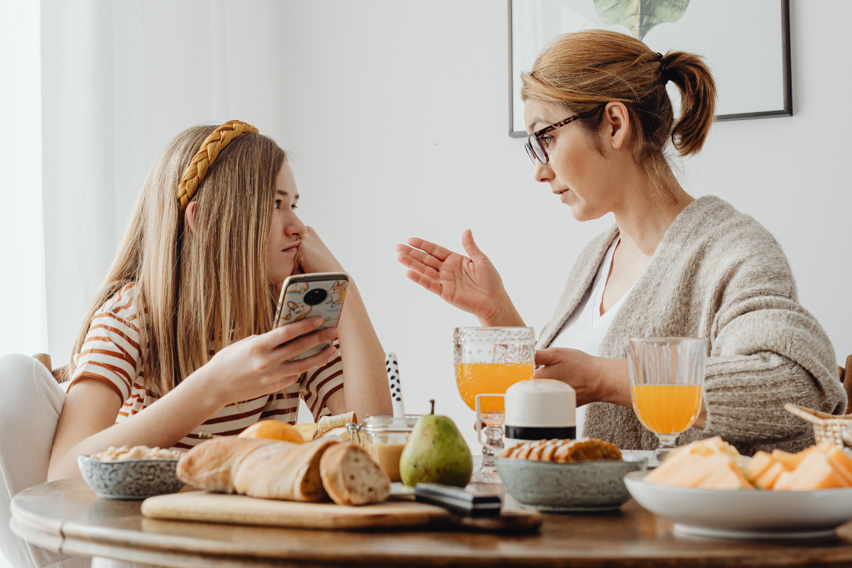 adolescente pode estar passando por dificuldades emocionais